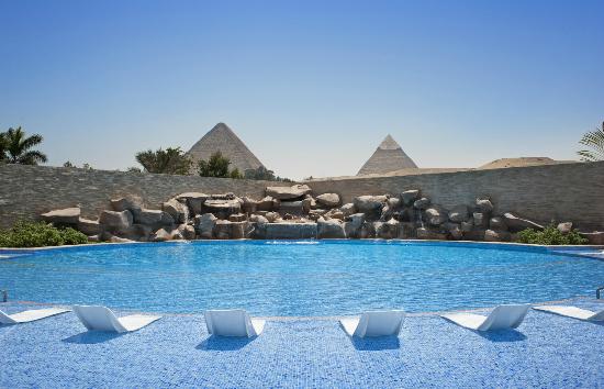 le-meridien-pool