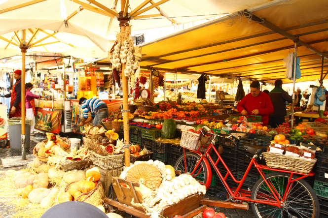 Mercato di Campo de Fiori - Flickr: g e n e v i e v e