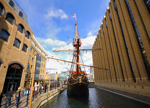 #new#the golden hinde